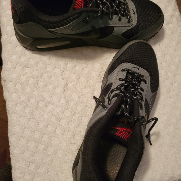 NIKE AIR - Picture 4 of 6